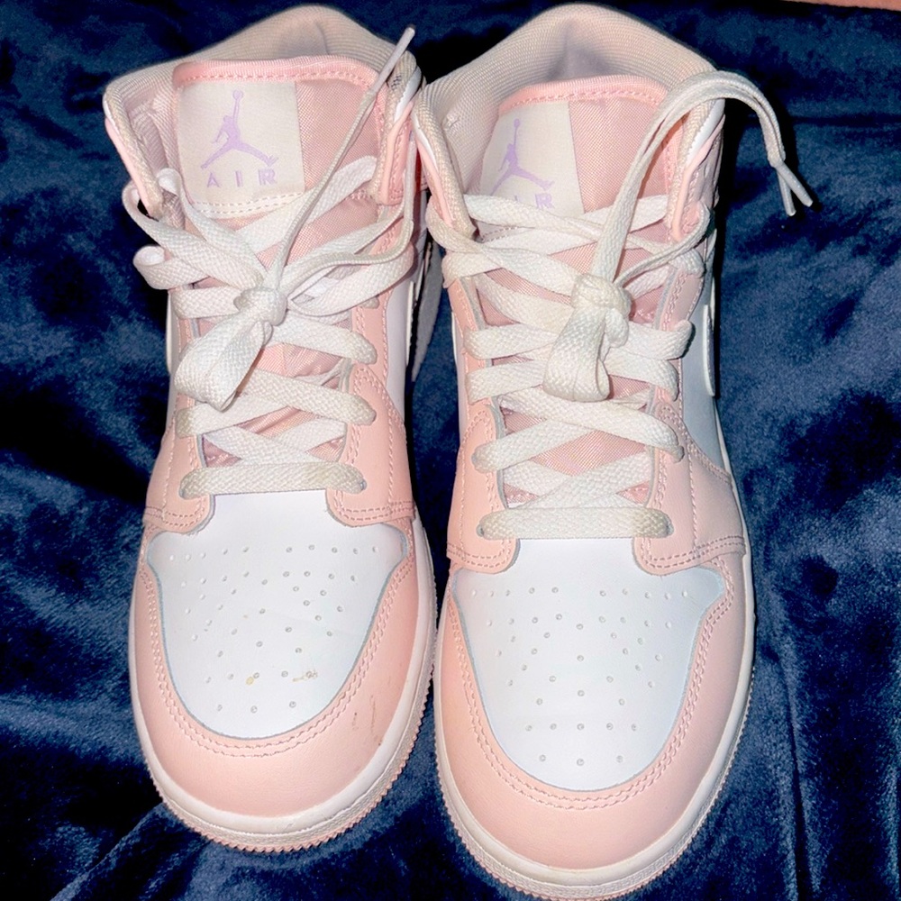 Air Jordan 1 MID Grade School